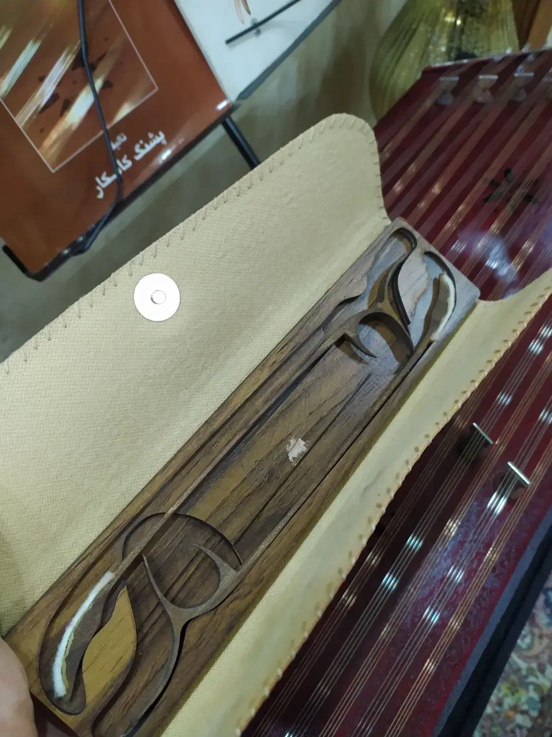 سنتور شرابی|سازهای سنتی|لاهیجان, شهرک جانبازان|دیوار