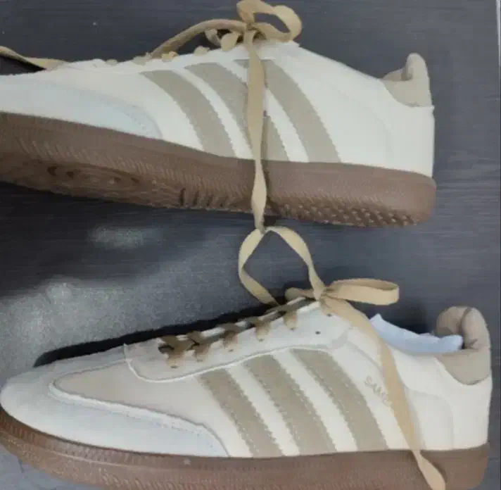 کتونی|کیف، کفش، کمربند|اسلام‌شهر, شهرک مفیدی|دیوار