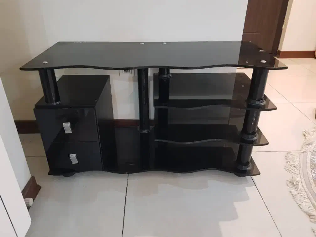 میز تلویزیون در حد نو|میز تلویزیون|تهران, دهم فروردین|دیوار