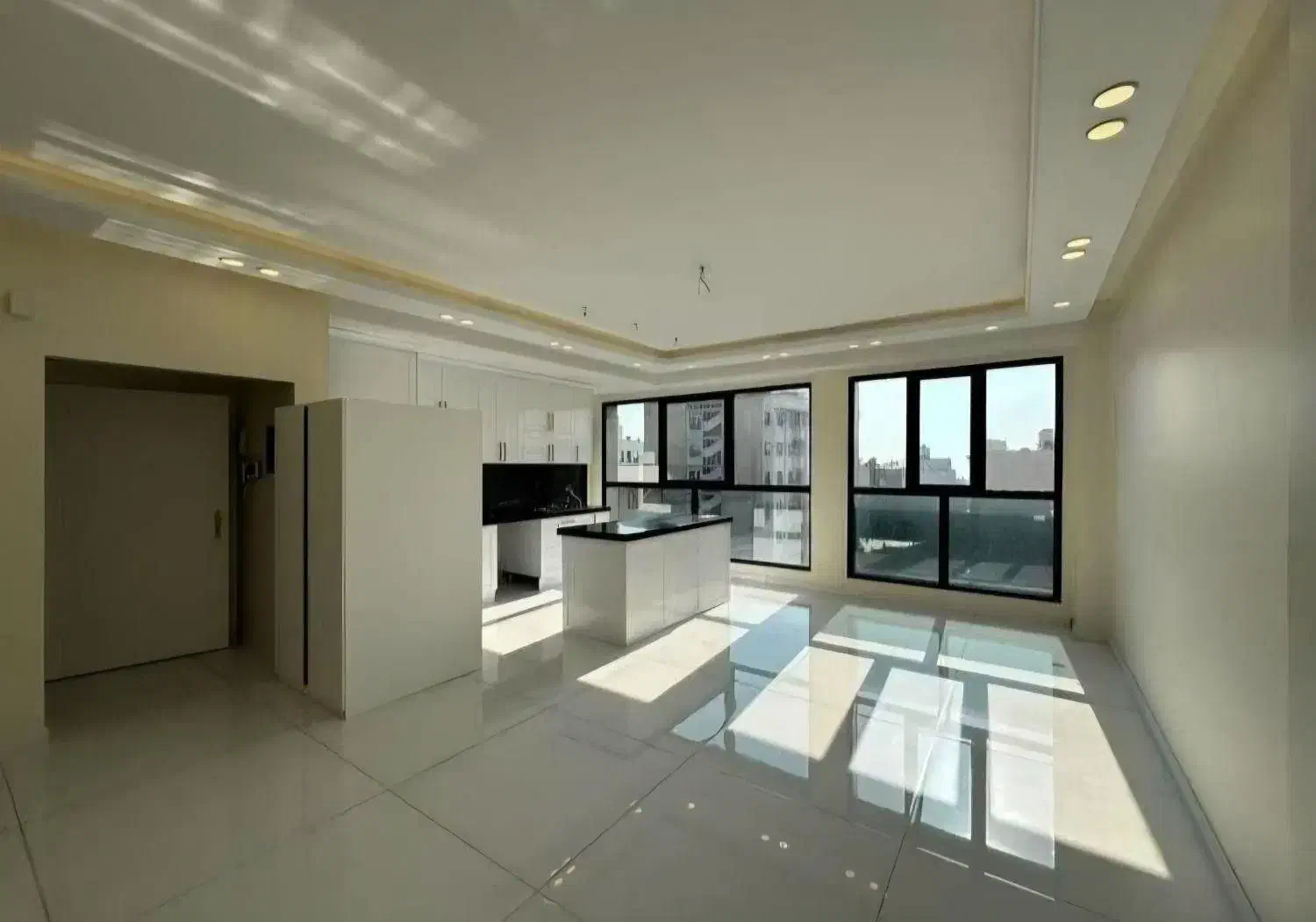 140 متر ویلایی 2 خواب کلید نخورده شهرک غرب