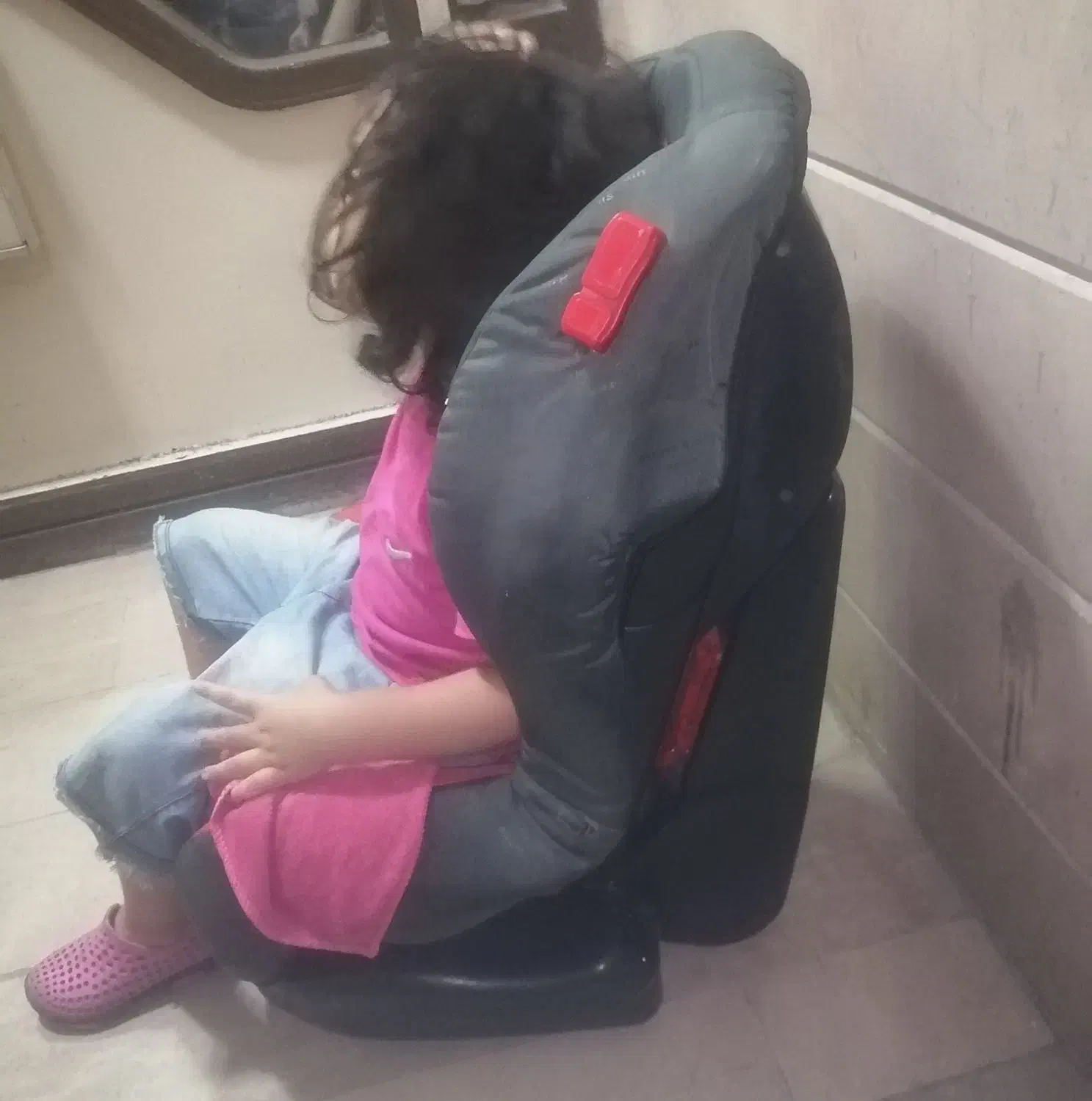 صندلی ماشین پیر گاردین|تخت و صندلی بچه|تهران, کیانشهر|دیوار