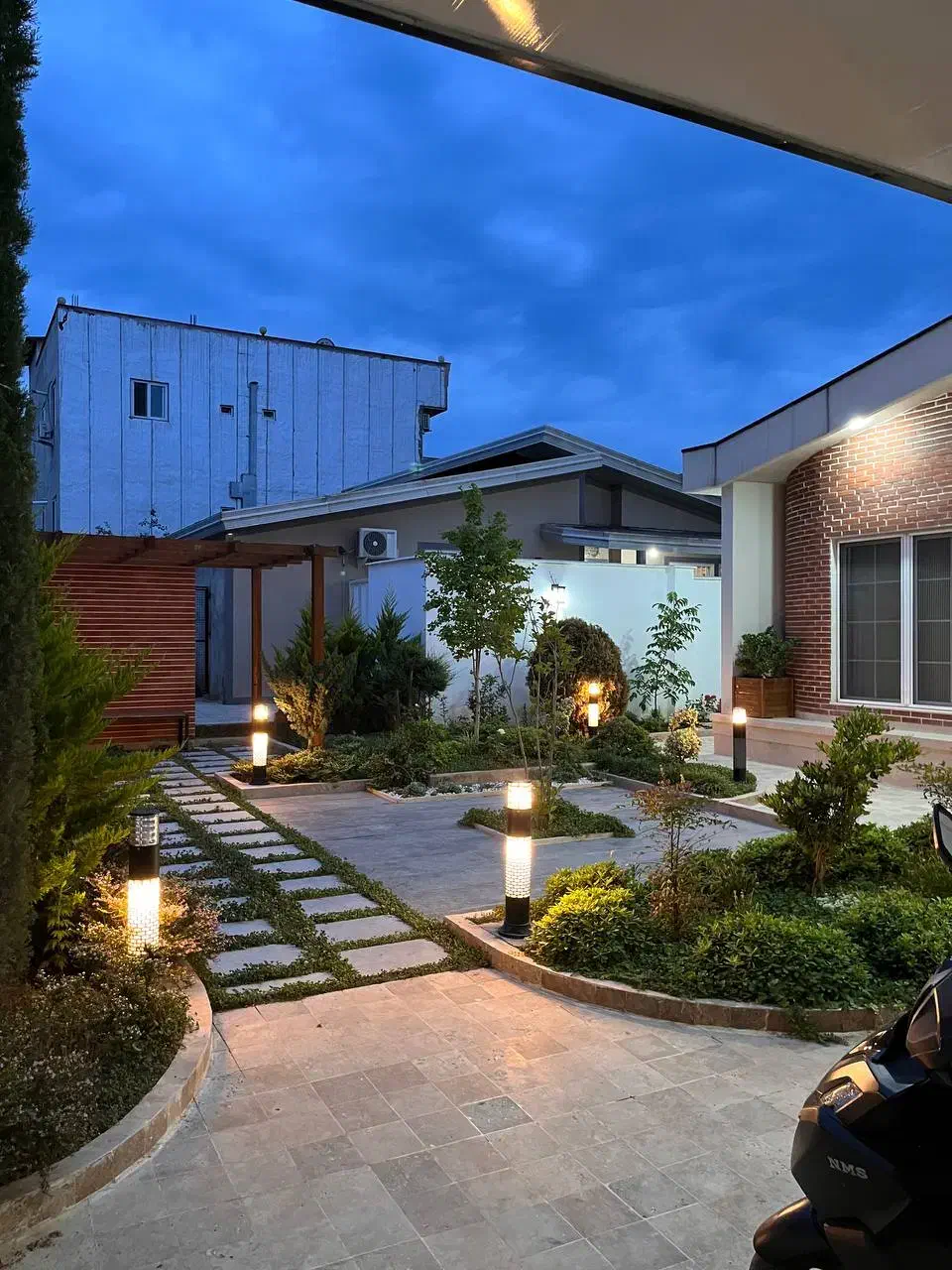 طراحی و اجرای محوطه و روف گاردن|خدمات پیشه و مهارت|بابلسر, |دیوار