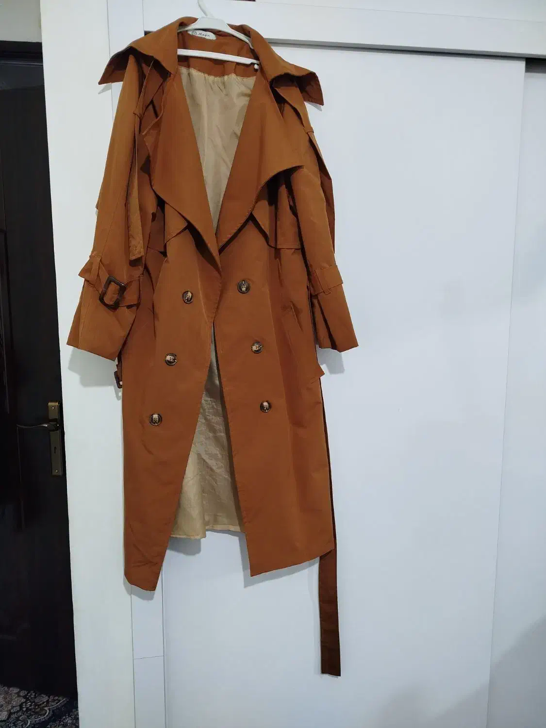 بارانی سایز.44تا48اندازه میشه|لباس|سلماس, |دیوار