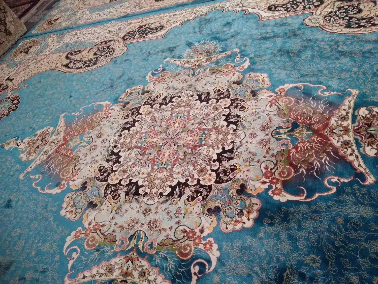 فرش‌۶‌متری|فرش|ساوه, |دیوار