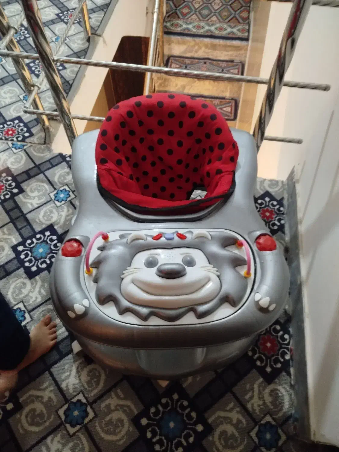 گهواره و روروک کودک|تخت و صندلی بچه|کنگاور, |دیوار