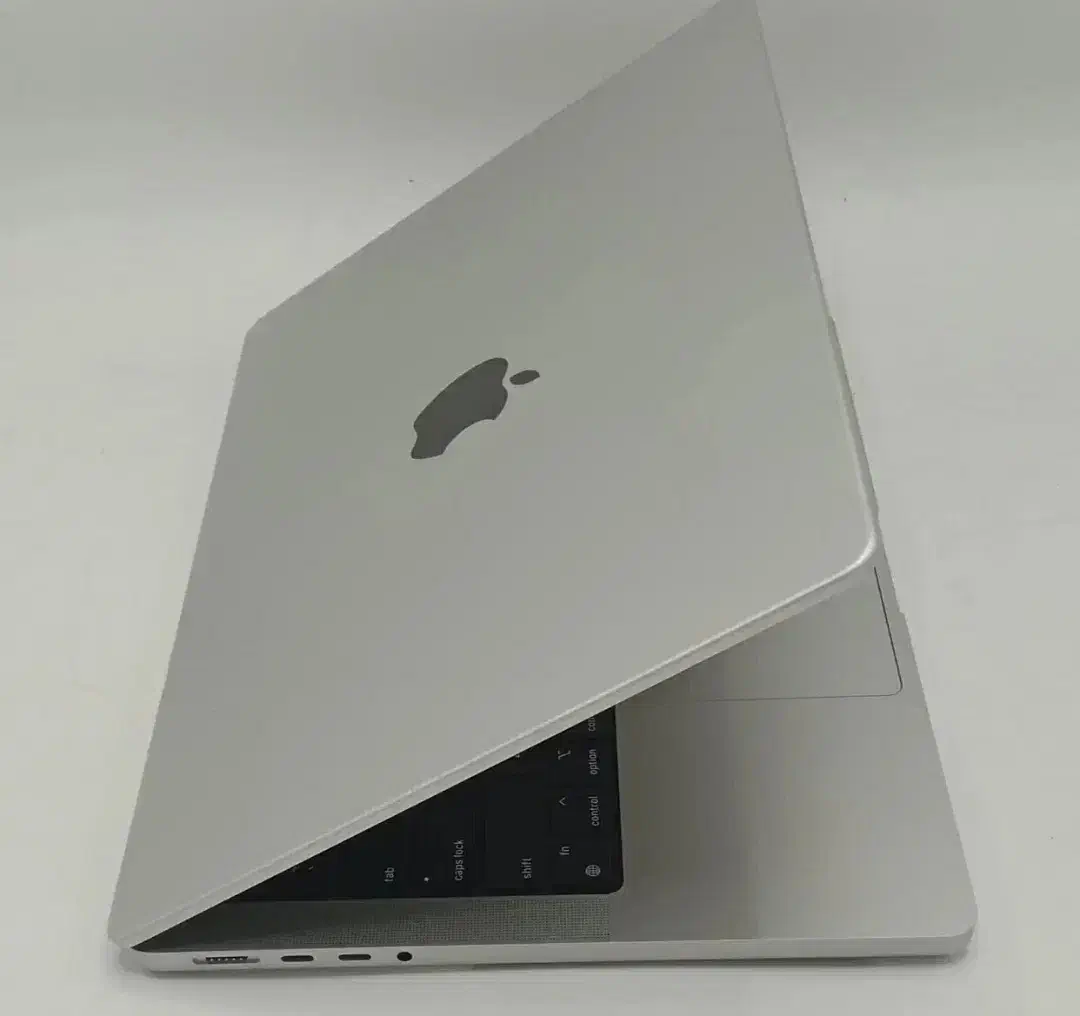 مک بوک پرو آکبند 14اینچ رم سفارشی 48گیگ|رایانه همراه|بوشهر, |دیوار