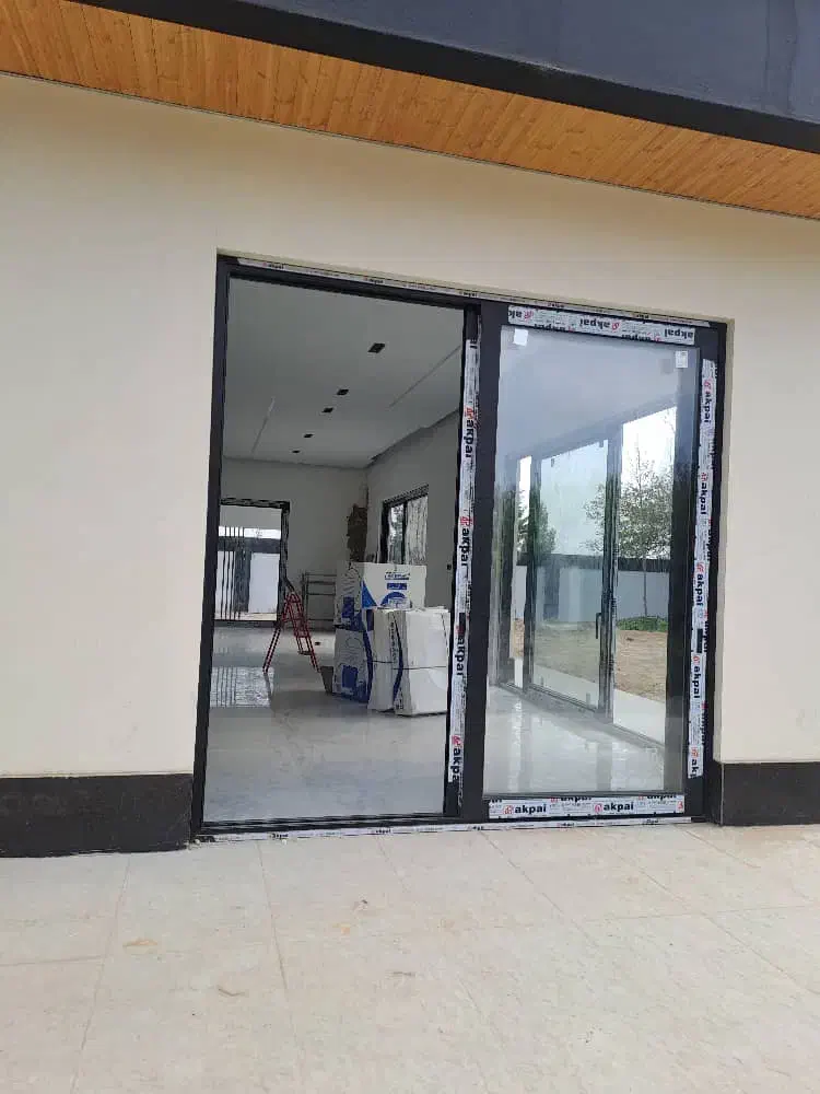 ساخت،طراحی ونصب انواع درب و پنجرهupvcو آلومینیوم|خدمات پیشه و مهارت|کن, |دیوار