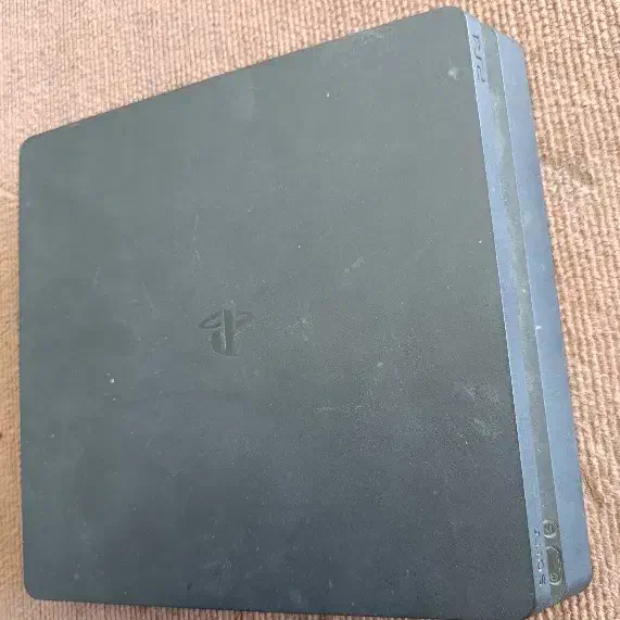 پلی 4 اکانتی با دو دسته|کنسول، بازی ویدئویی و آنلاین|دهدشت, |دیوار