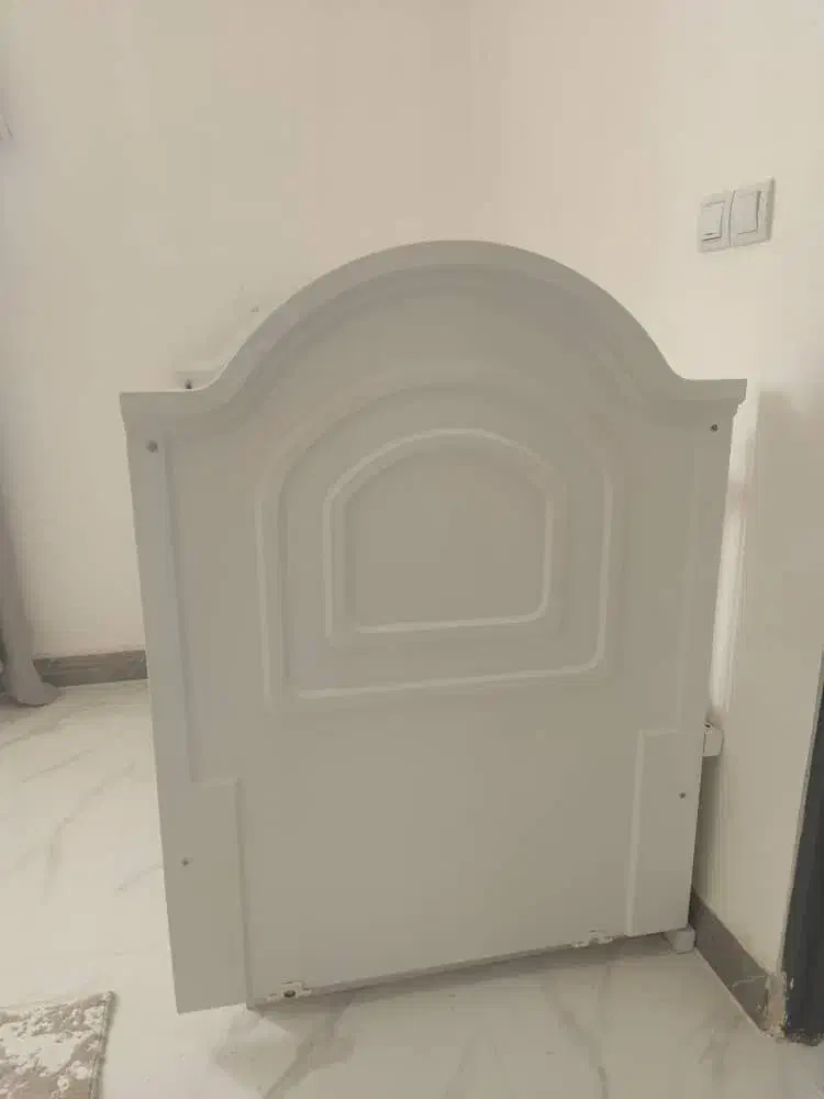 تخت و گهواره کودک|تخت و صندلی بچه|اهواز, شریعتی جنوبی|دیوار