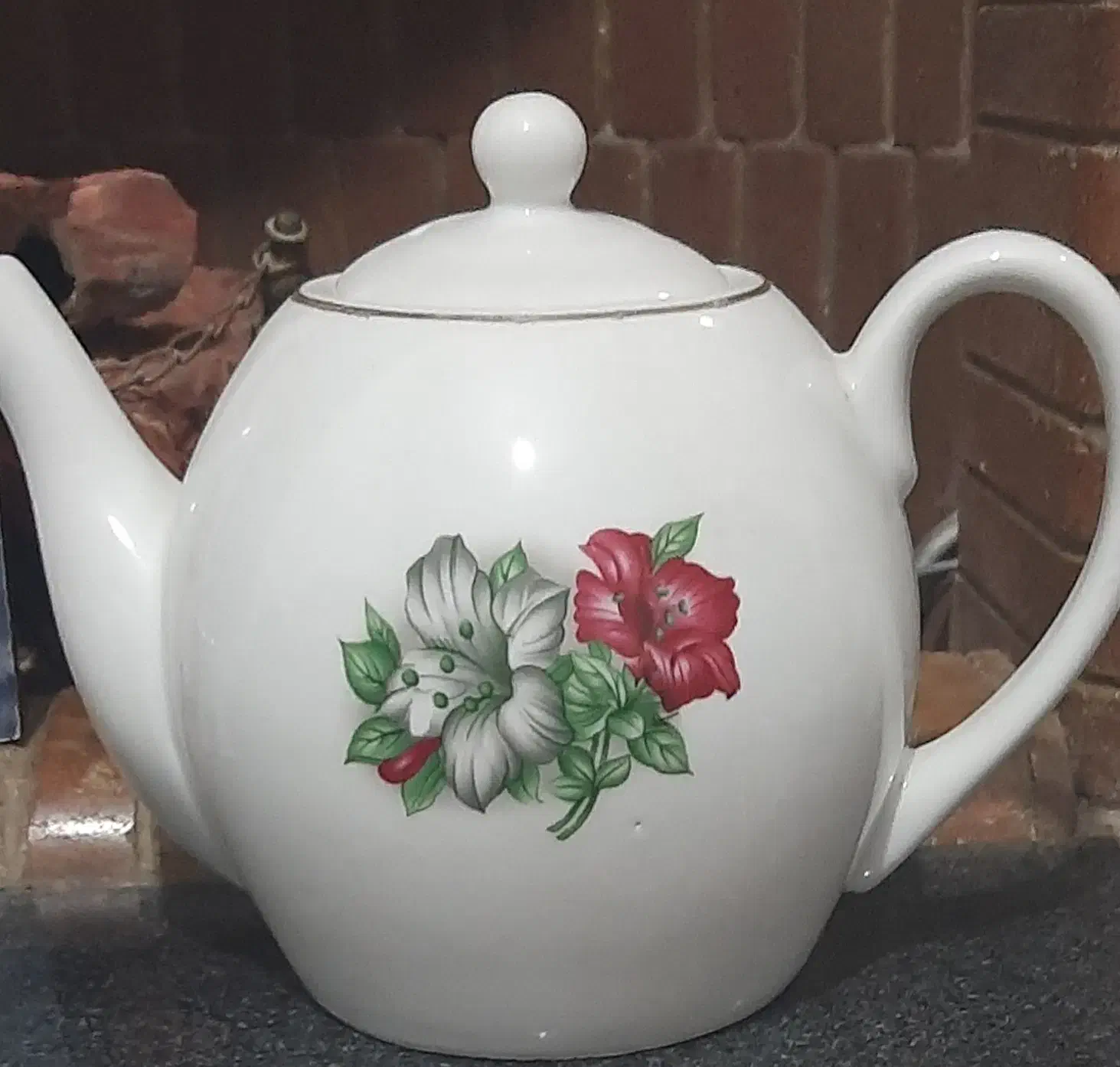 قوری‌بزرگ|قوری، کتری، قهوه‌ساز دستی|بهشهر, |دیوار