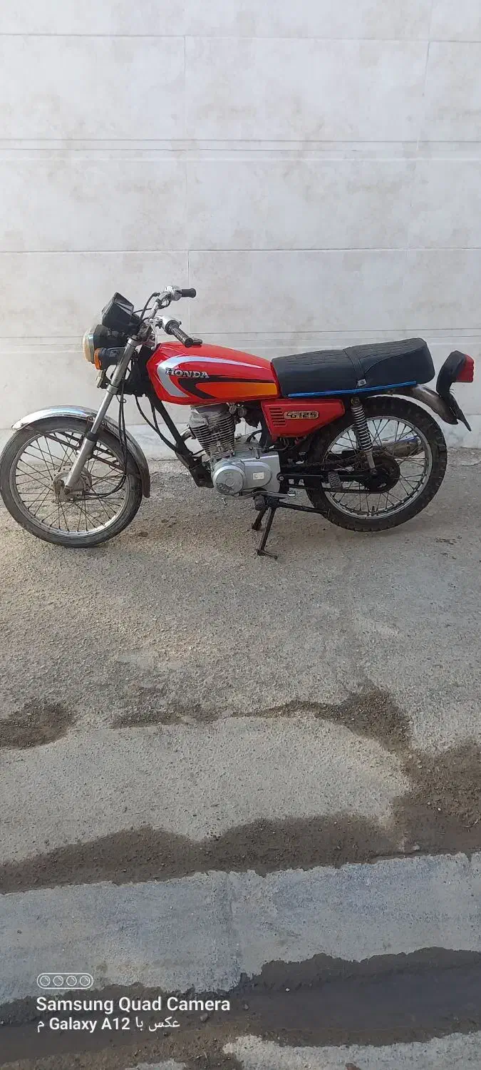 هوندا پلاک  قدیم  در حد مدارک کامل|موتورسیکلت|سبزوار, باهنر|دیوار
