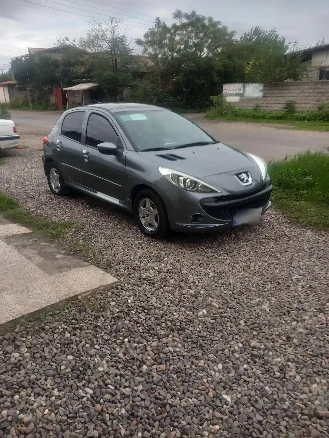 پژو ۲۰۷|خودرو سواری و وانت|رودسر, |دیوار