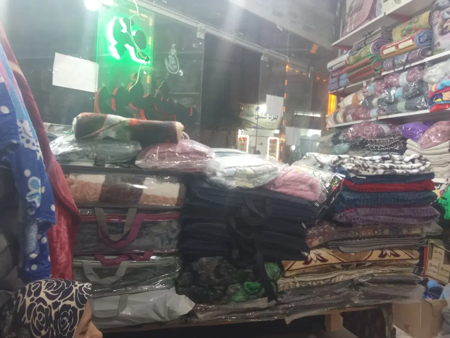 پتوروفرشی|رختخواب، بالش، پتو|نیشابور, سرآب کوشک|دیوار