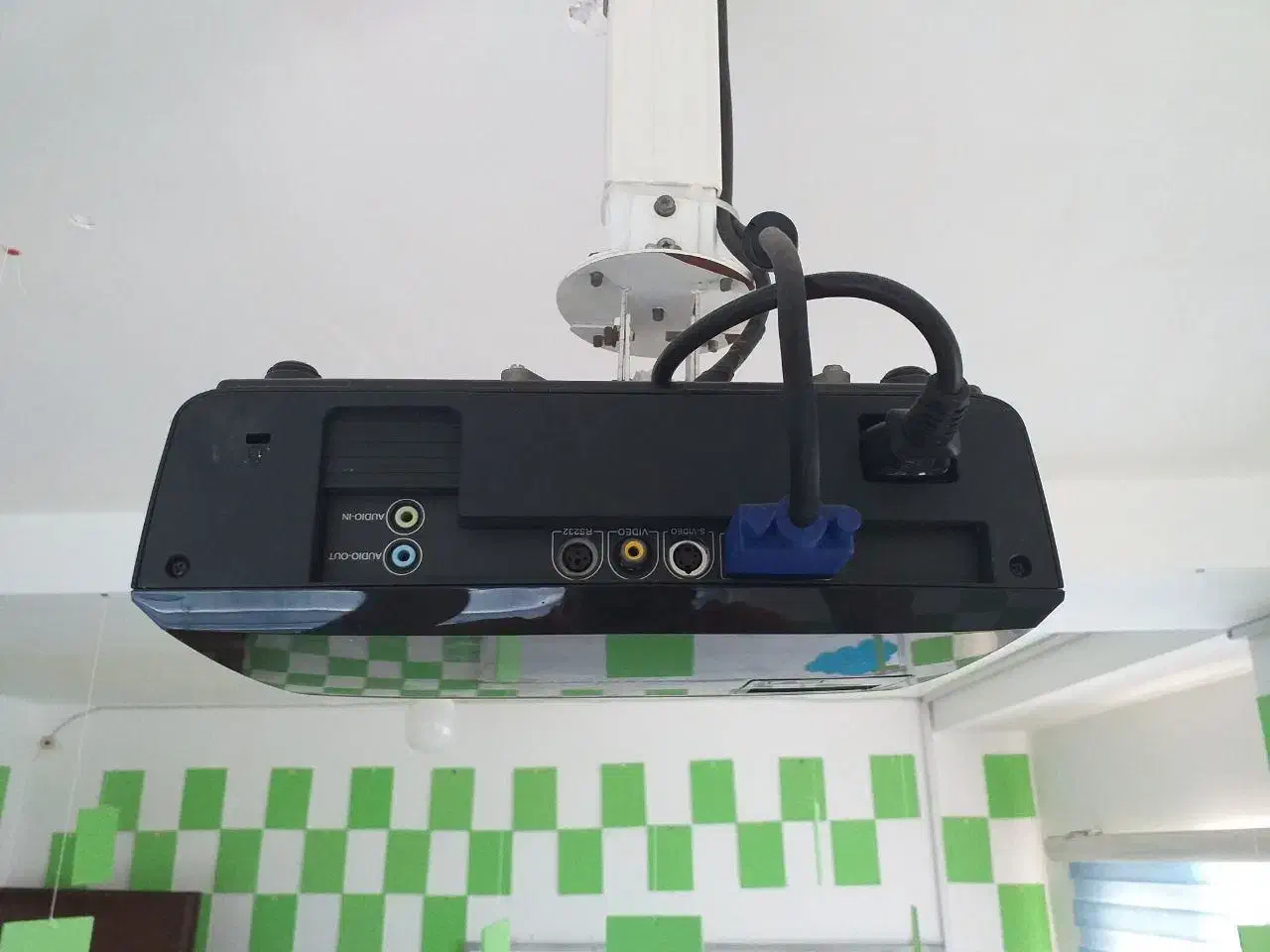 ویدئو پروژکتور Optoma DS316L در حد نو|تلویزیون و پروژکتور|رشت, رودباری|دیوار