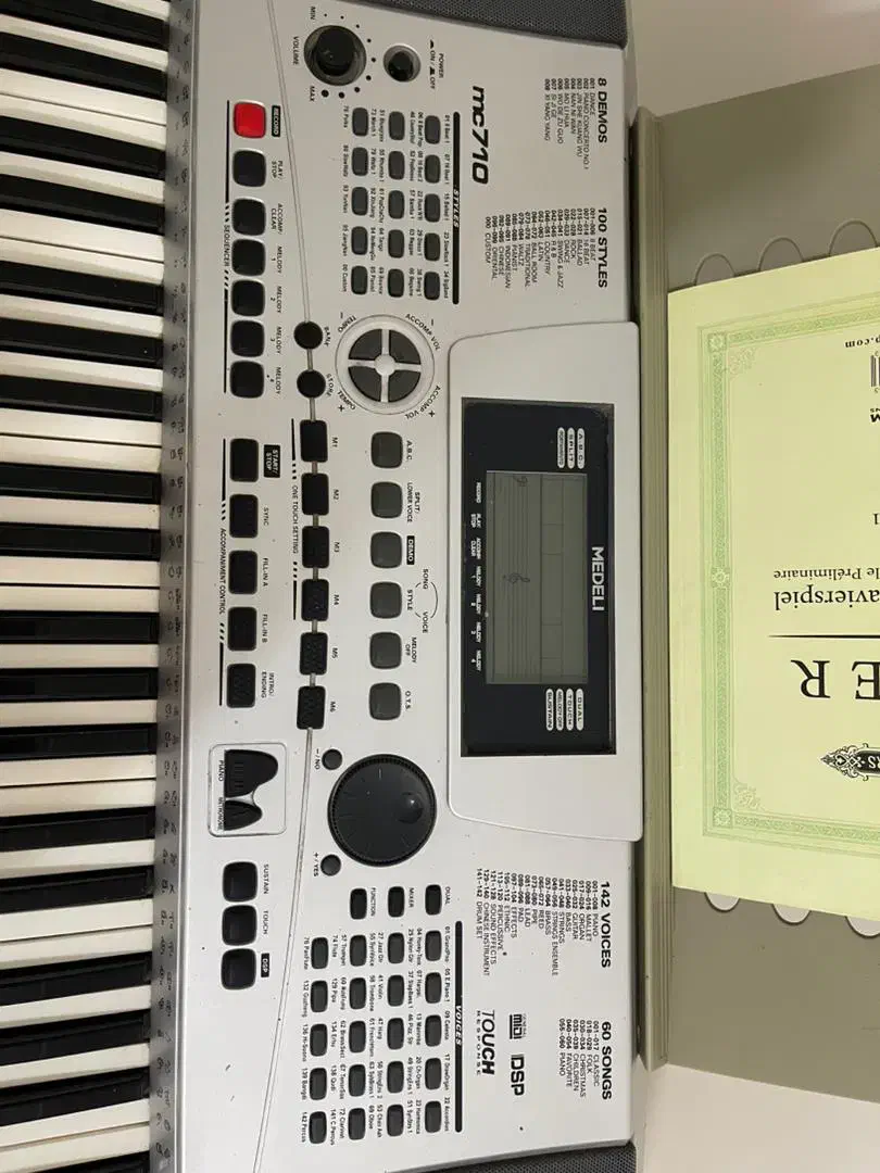 کیبورد6/5 اکتا مدل مدلی710MC|پیانو، کیبورد، آکاردئون|اراک, |دیوار