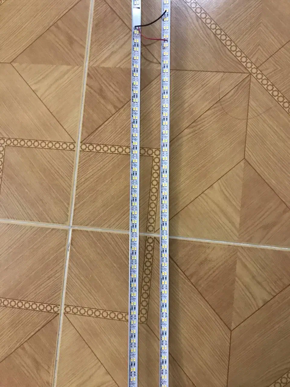 ریسه نوری 12 ولت و ترانس 12 ولت|ریسه و چراغ تزئینی|تبریز, |دیوار