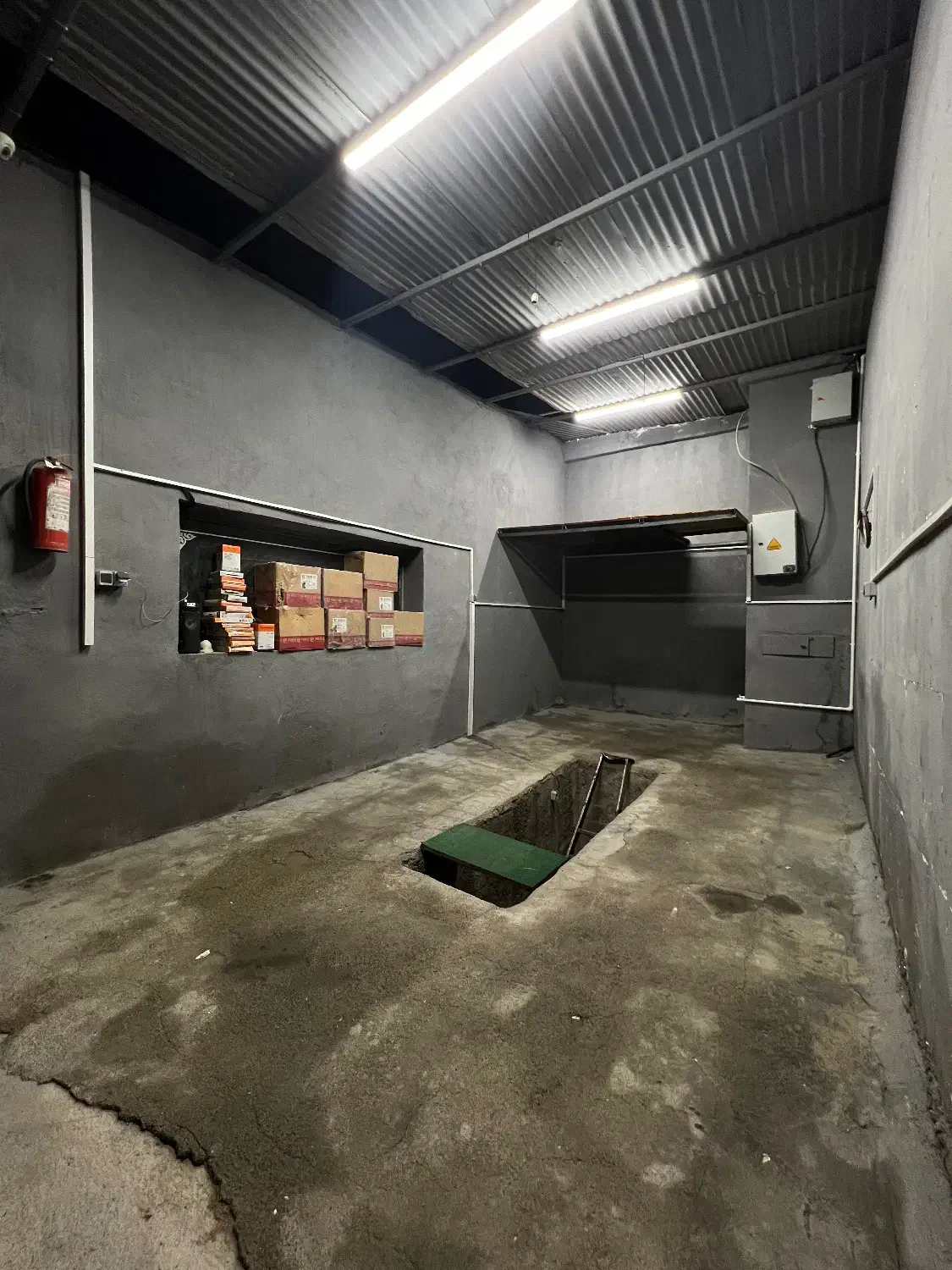 فقط جلوبندی و تعویض روغن|اجارهٔ مغازه و غرفه|تهران, دردشت|دیوار