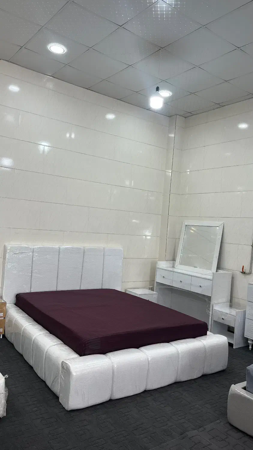تختخواب دونفره|تخت و سرویس خواب|بردسکن, |دیوار