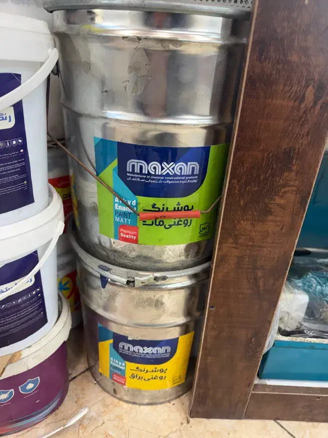 رنگ کیلو گالن حلب زیر قیمت بازار|ابزارآلات|قرچک, محمد آباد|دیوار