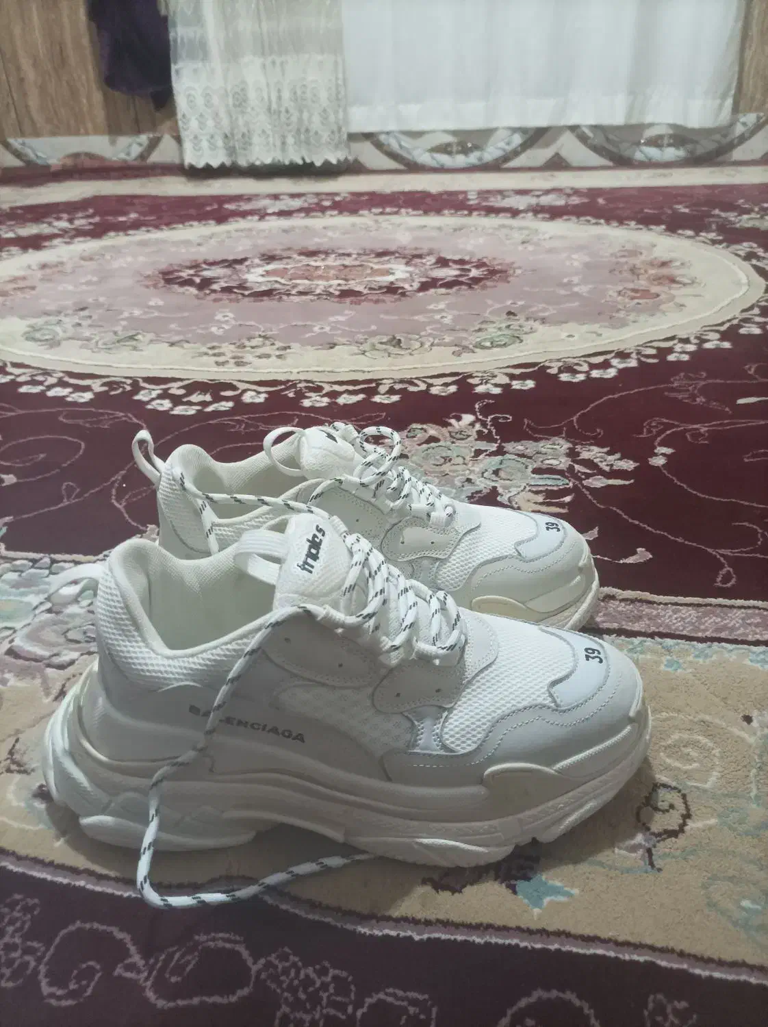 کفش نو بالانسیاگو سفید تک رنگ|کیف، کفش، کمربند|گنبد کاووس, |دیوار