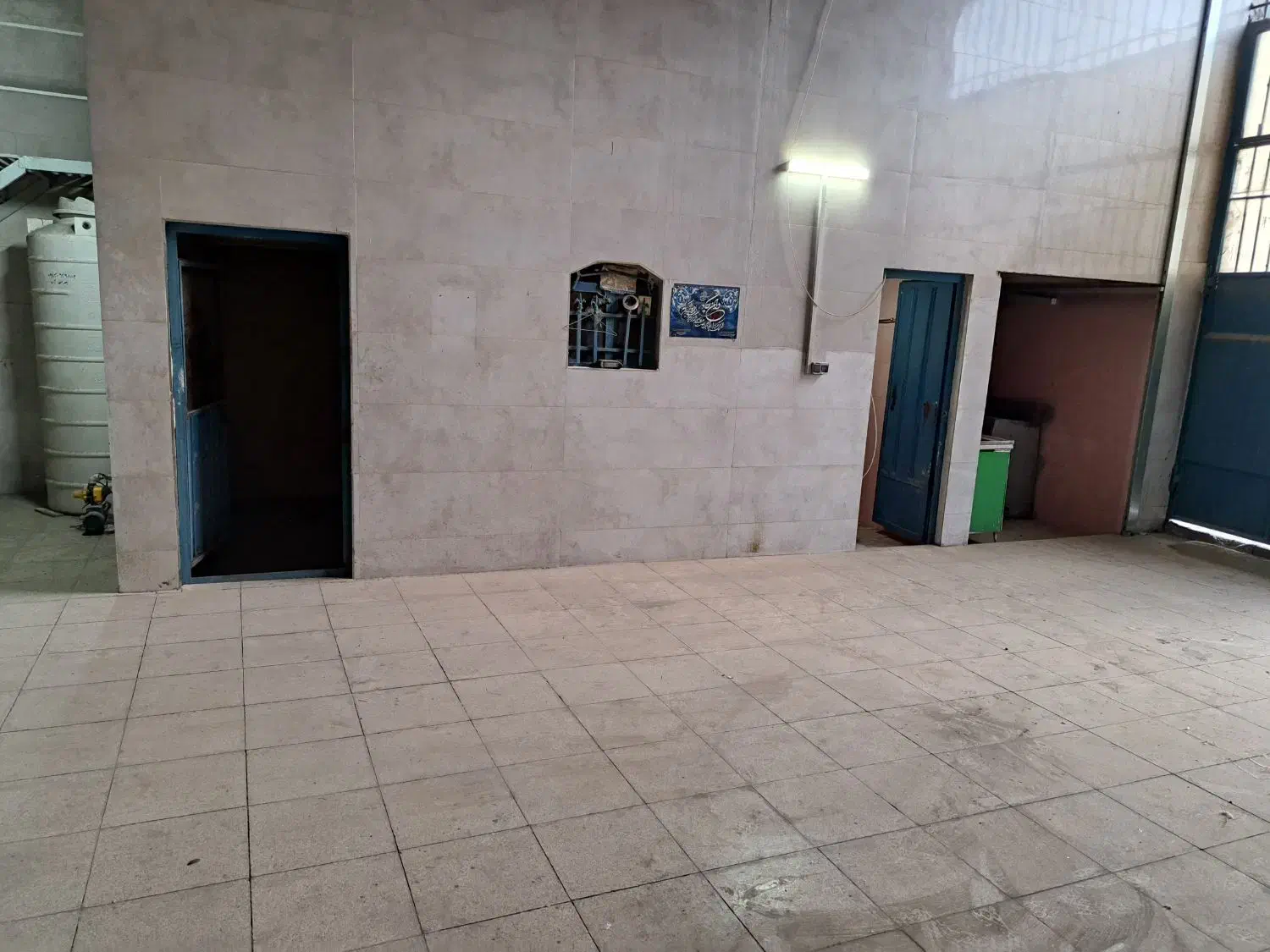 سوله ۲۵۰متری تمام بهداشتی کوچه اسفالت|اجارهٔ دفتر صنعتی، کشاورزی، تجاری|اصفهان, بهارستان|دیوار