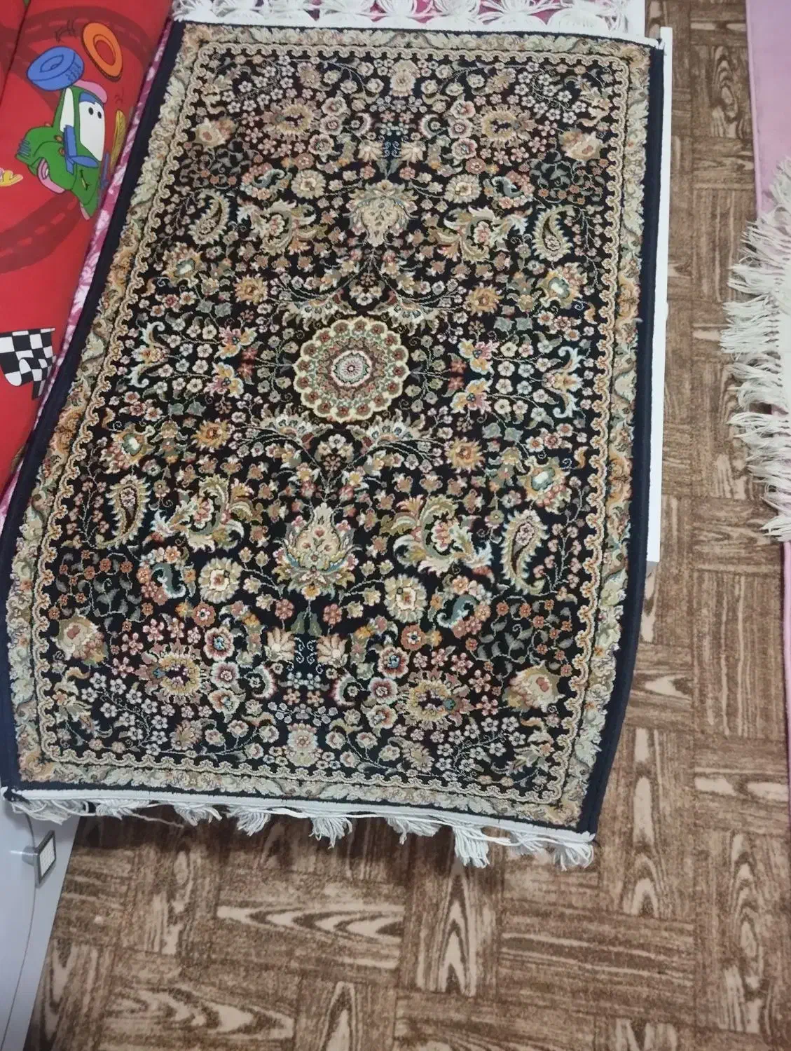 فرش گرد نو|فرش|اردبیل, |دیوار