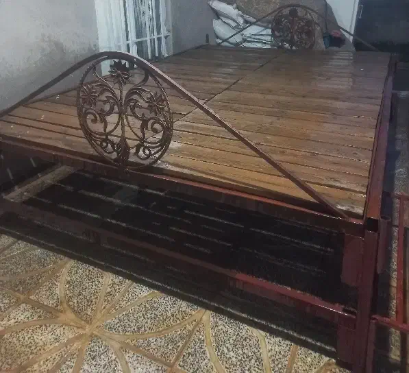 تخت شاهانه|تخت و سرویس خواب|قصرشیرین, |دیوار