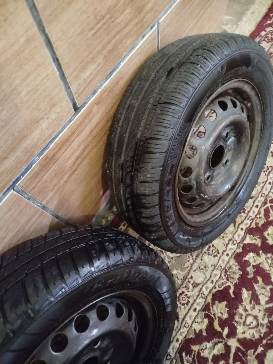 پنج حلقه لاستیک پراید ۹۰درصد|قطعات یدکی و لوازم جانبی|شیراز, سعدیه شمالی|دیوار