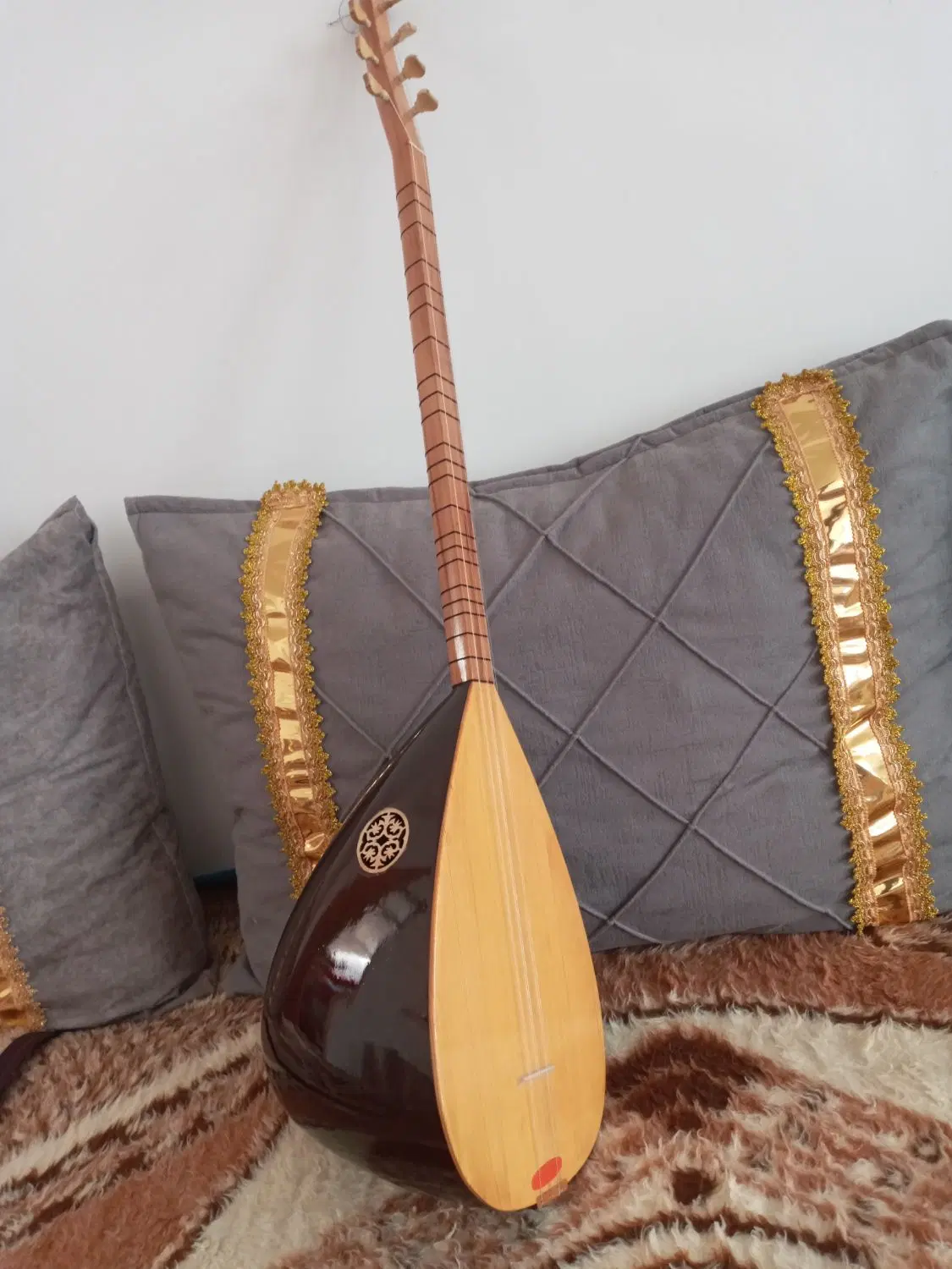 ساز دستی|سازهای سنتی|خوی, |دیوار