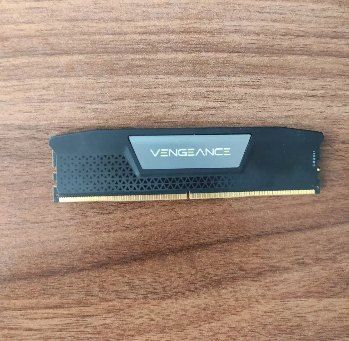 رم 32 گیگ DDR5 Corsair Vengeance|قطعات و لوازم جانبی رایانه|زنجان, |دیوار