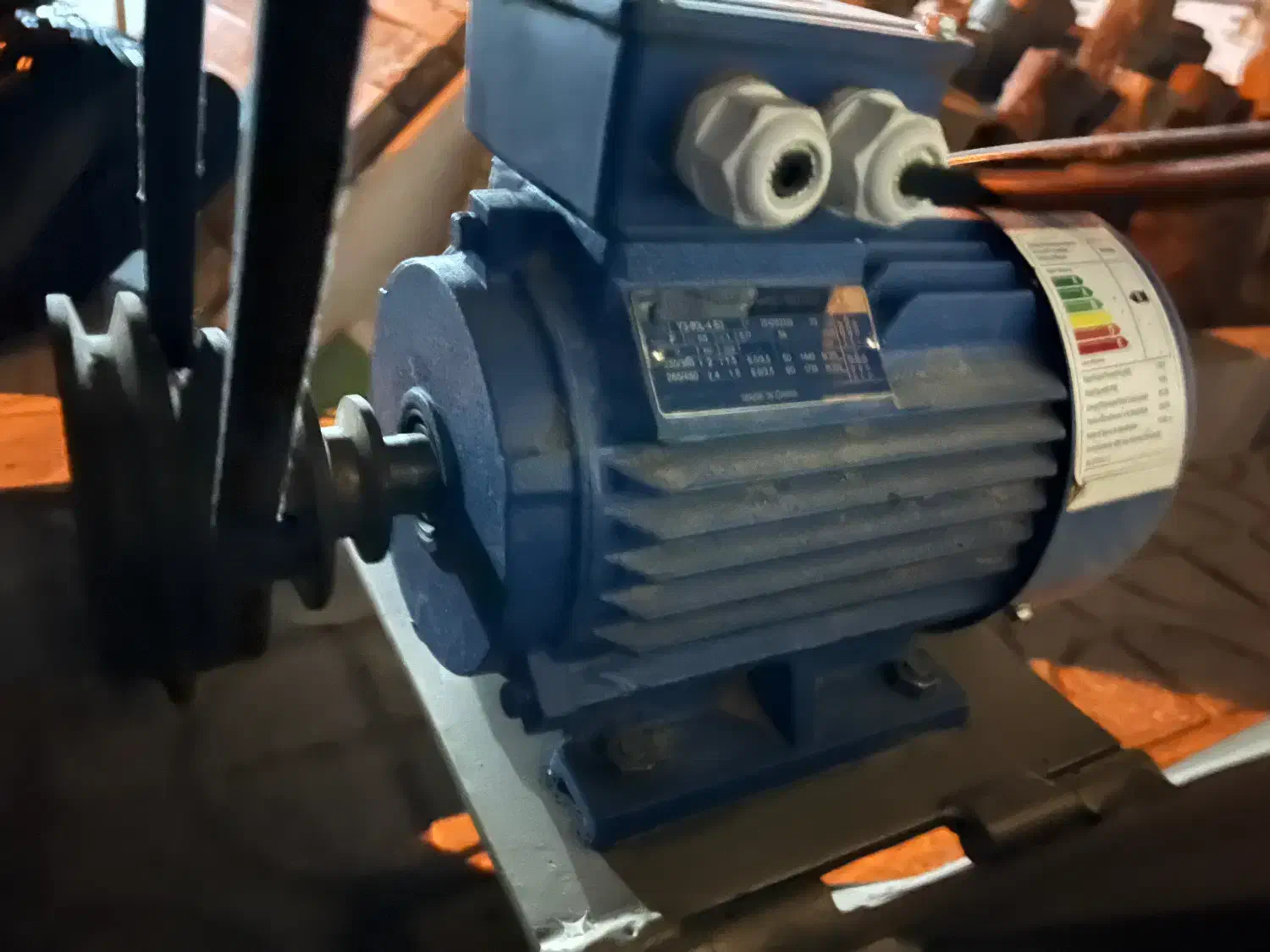 دستگاه خراطی چوب|ماشینآلات صنعتی|قائن, |دیوار