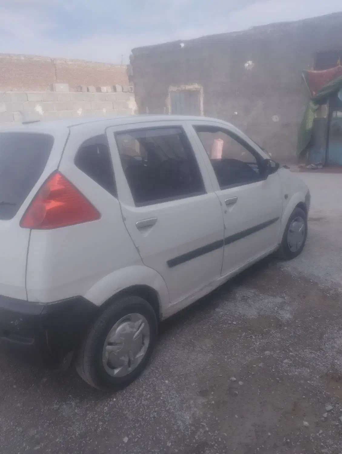 ماشین هاچ بک لوبو|خودرو سواری و وانت|زاهدان, |دیوار