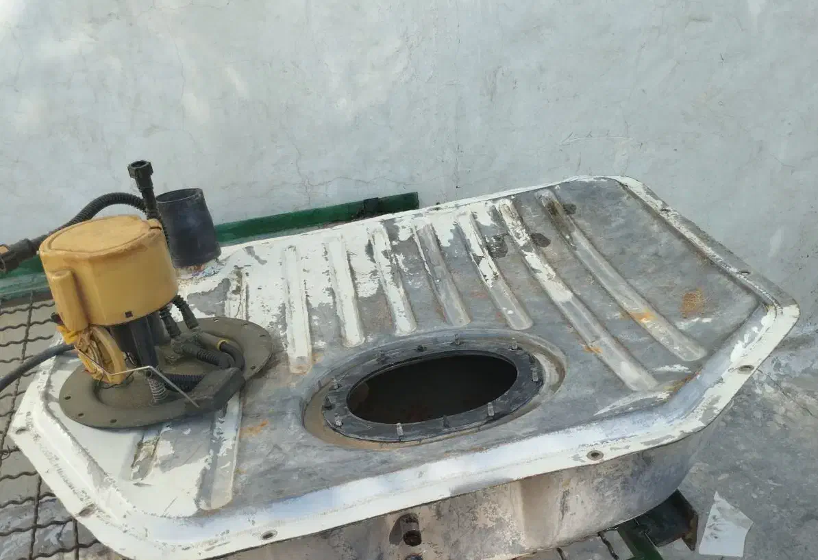 پمپ بنزین و باک پیکان وانت|قطعات یدکی و لوازم جانبی|جیرفت, |دیوار