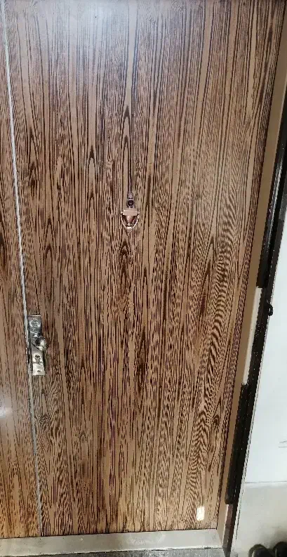 یه درب ورودی‌ دوتیکه و5عدرب اتاق ویک چارچوب توری|مصالح و تجهیزات ساختمان|فولادشهر, B6|دیوار