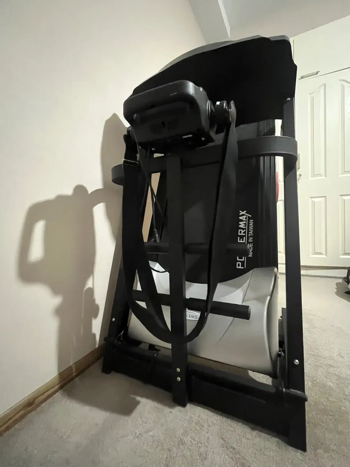 تردمیل باشگاهی با تخمل وزن ۱۲۰کیلو گرم|تجهیزات ورزشی|دماوند, گیلاوند|دیوار