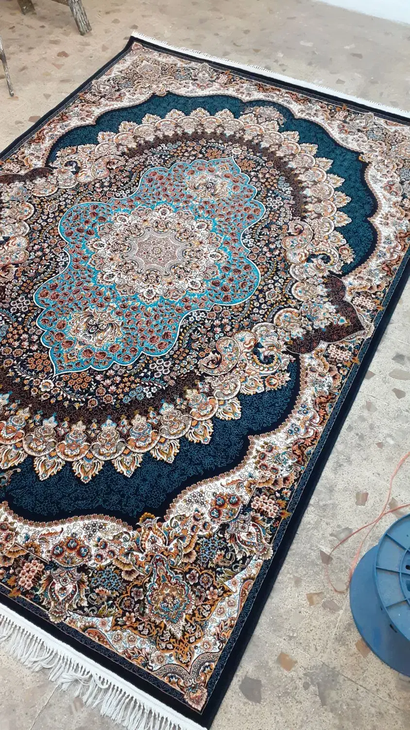 فروشنده و خریدار انواع فرش کارکرده|فرش|کرج, فاز ۳ گوهردشت|دیوار