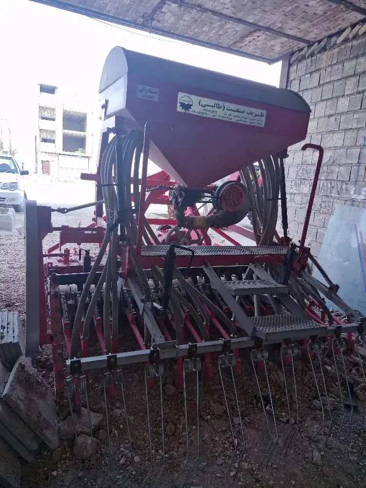 دستگاه گندم کار پنوماتیک|ماشین‌آلات صنعتی|اصفهان, براآن شمالی|دیوار