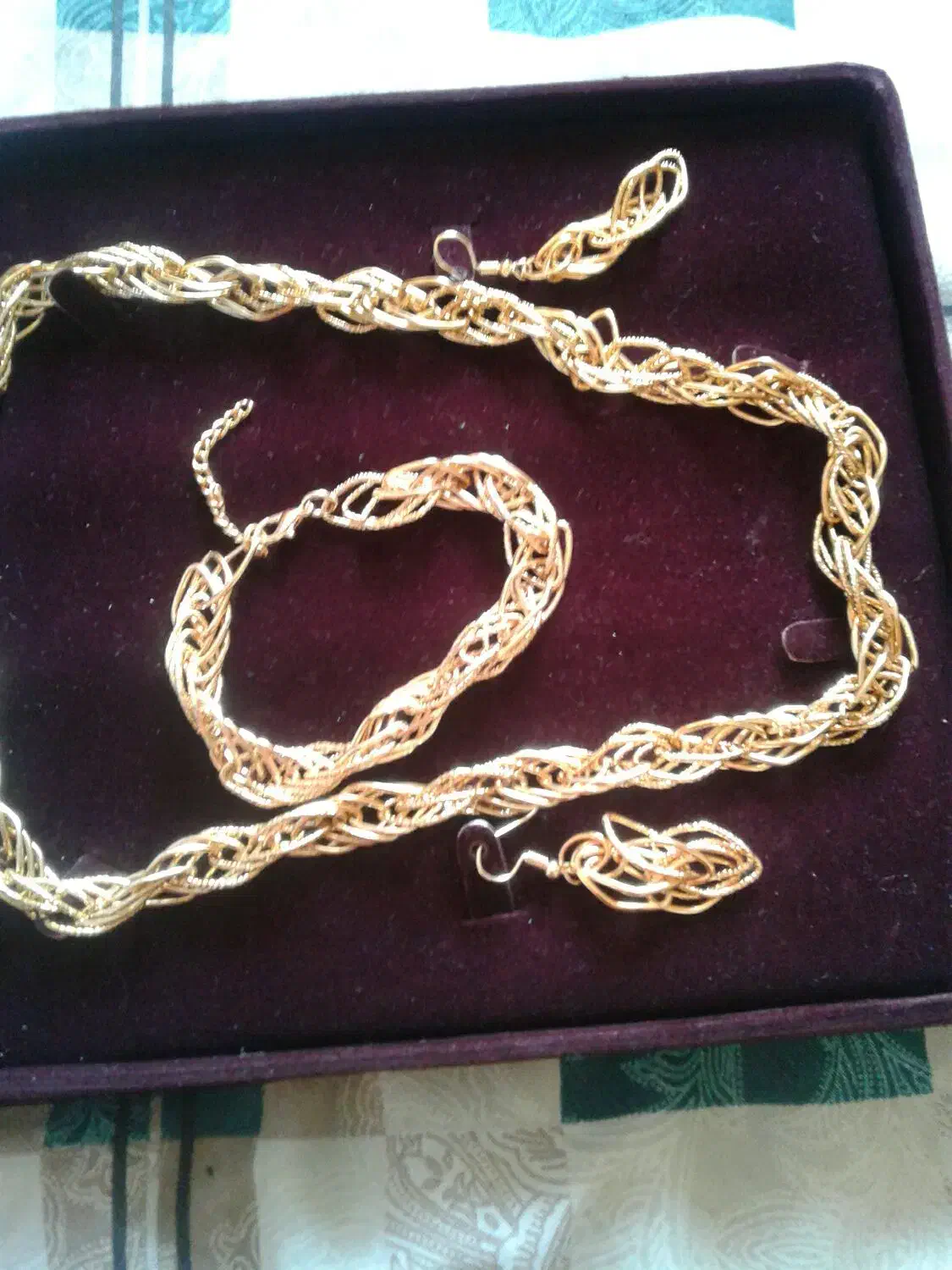 گردنبند طلا ی بدل رنگ ثابت|بدلیجات|اصفهان, عطار نیشابوری|دیوار