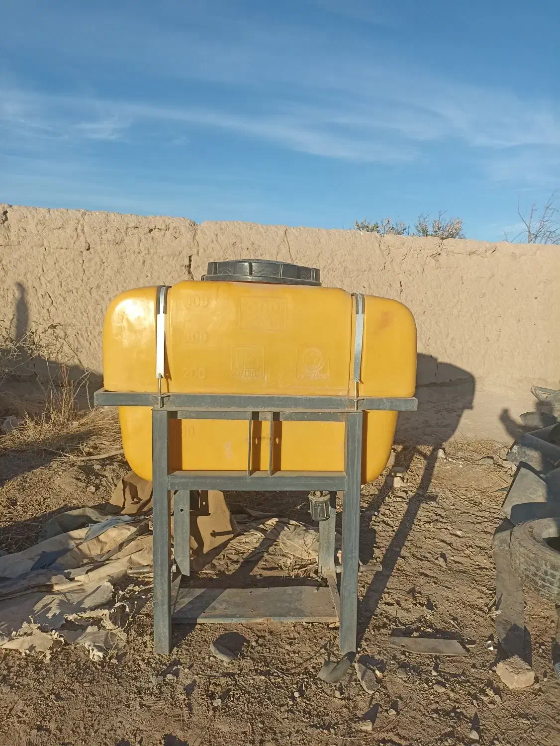 سم پاش 400لیتری پشت تراکتوری فاقد پمپ|ماشین‌آلات صنعتی|اسفراین, |دیوار