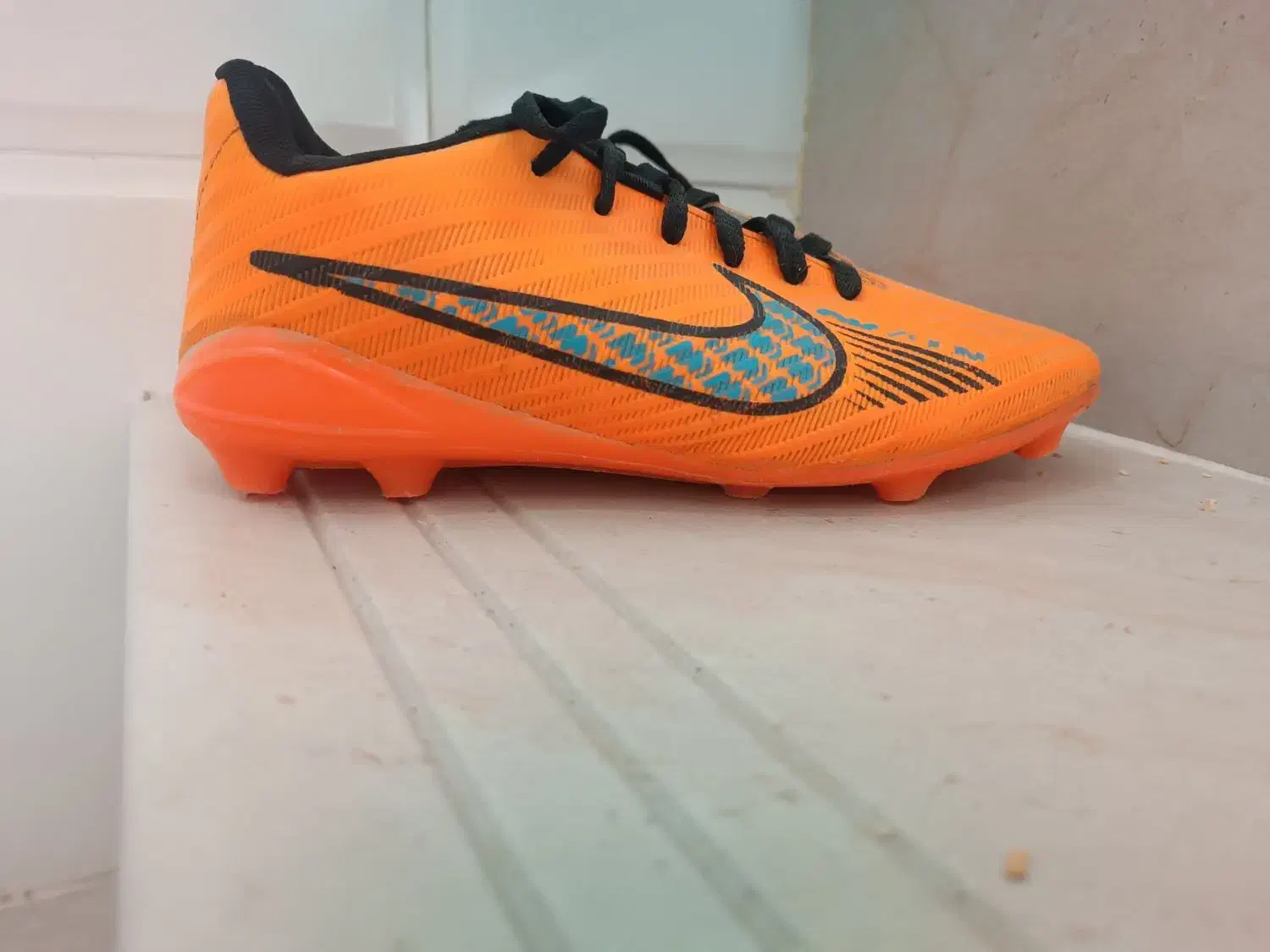 کفش فوتبال|کیف، کفش، کمربند|نورآباد ممسنی, |دیوار