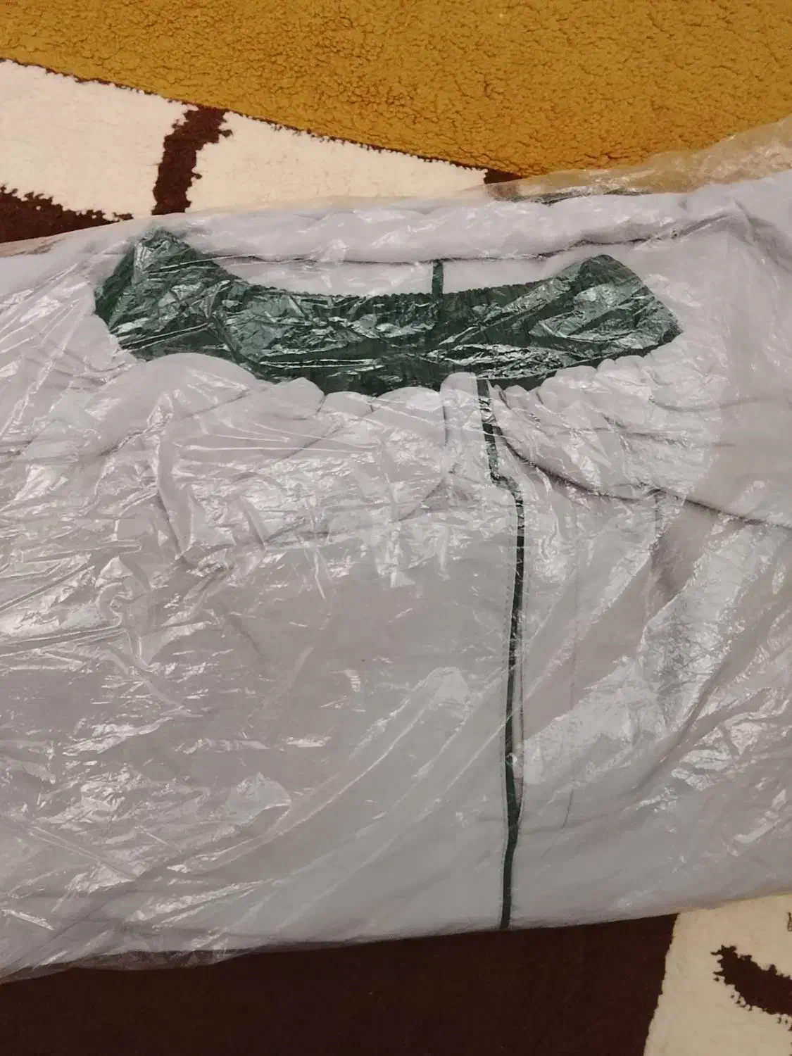 گرمکن ورزشی|لباس|مرند, |دیوار