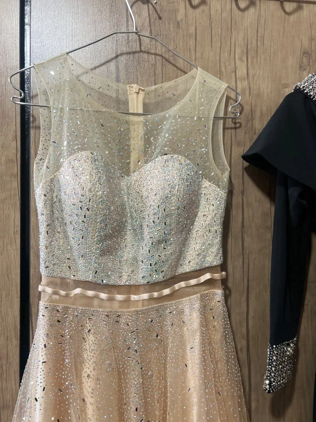 لباس مجلسی درحدنو|لباس|ری, صالح آباد جنوبی (باغ رضوان)|دیوار