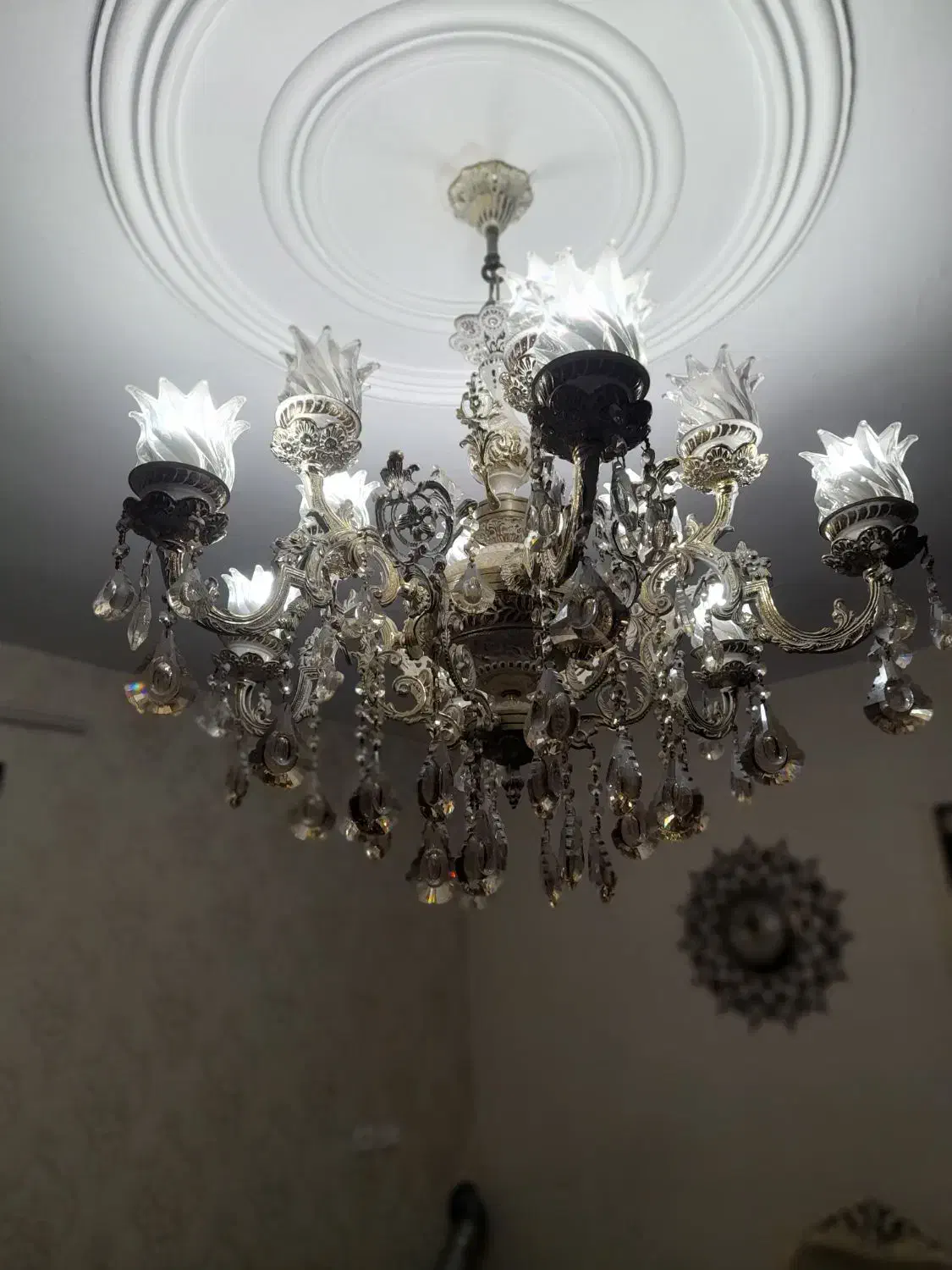 لوستر برنز قیمت ۱۶/۰۰۰/۰۰۰|لوستر و چراغ آویز|ری, سیزده آبان|دیوار