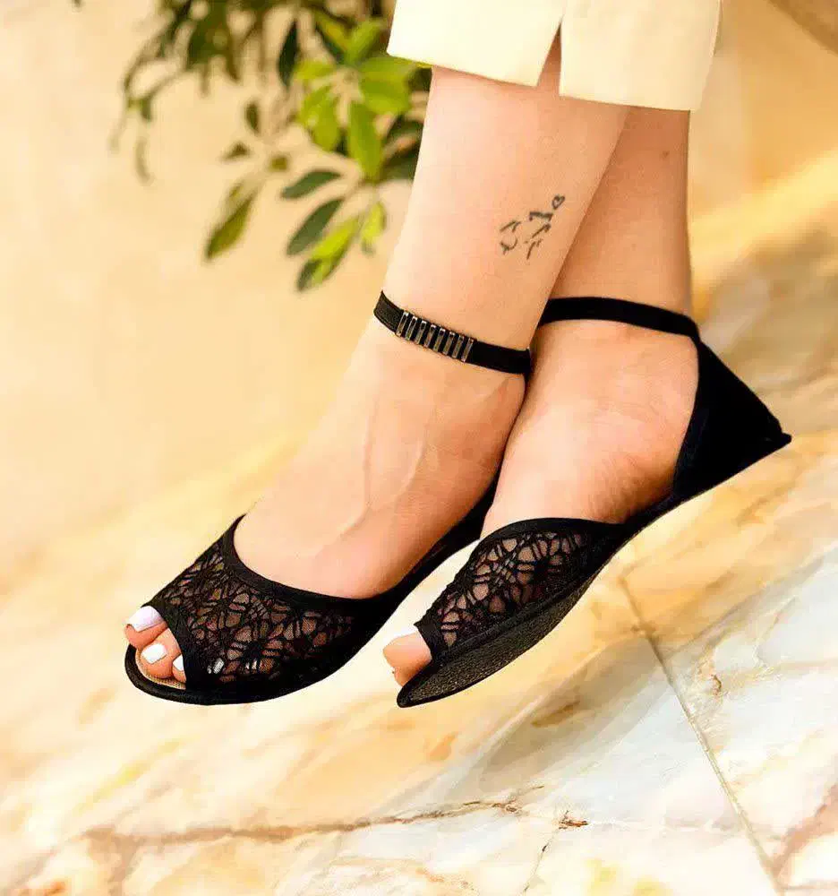 جوراب توری|لباس|قم, کلهری|دیوار