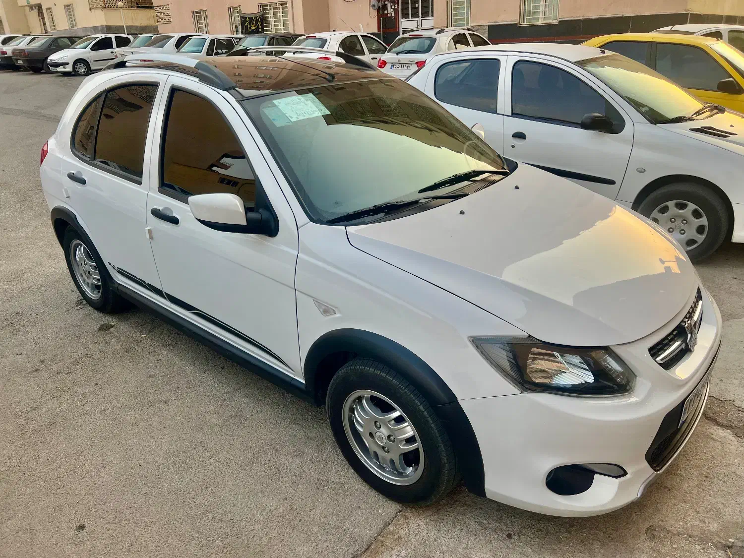 فروش کوییک آر سفید مشکی رینگ اسپورت|خودرو سواری و وانت|یاسوج, |دیوار