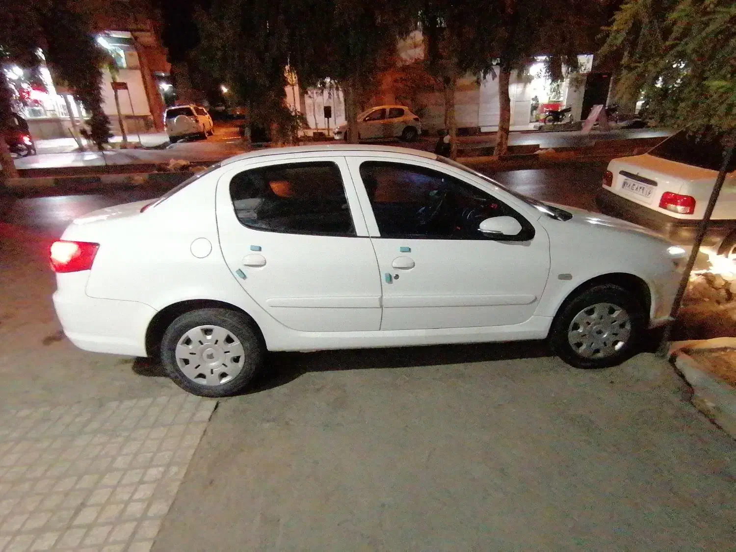 رانا پلاس مدل 1400|خودرو سواری و وانت|قم, نخودی|دیوار