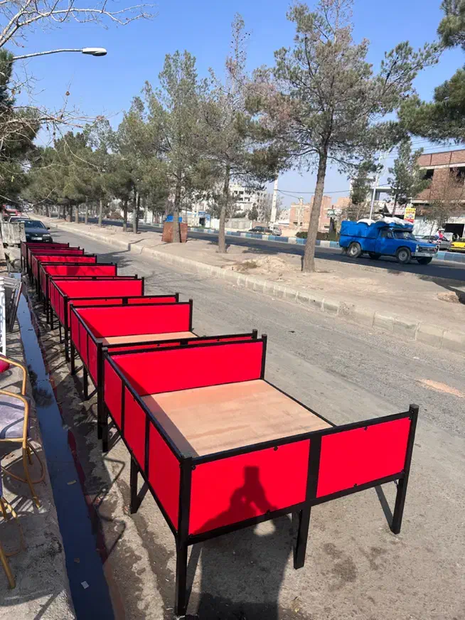 تولید کننده تخت سنتی و مصنوعات فلزی|کافی‌شاپ و رستوران|بناب, |دیوار