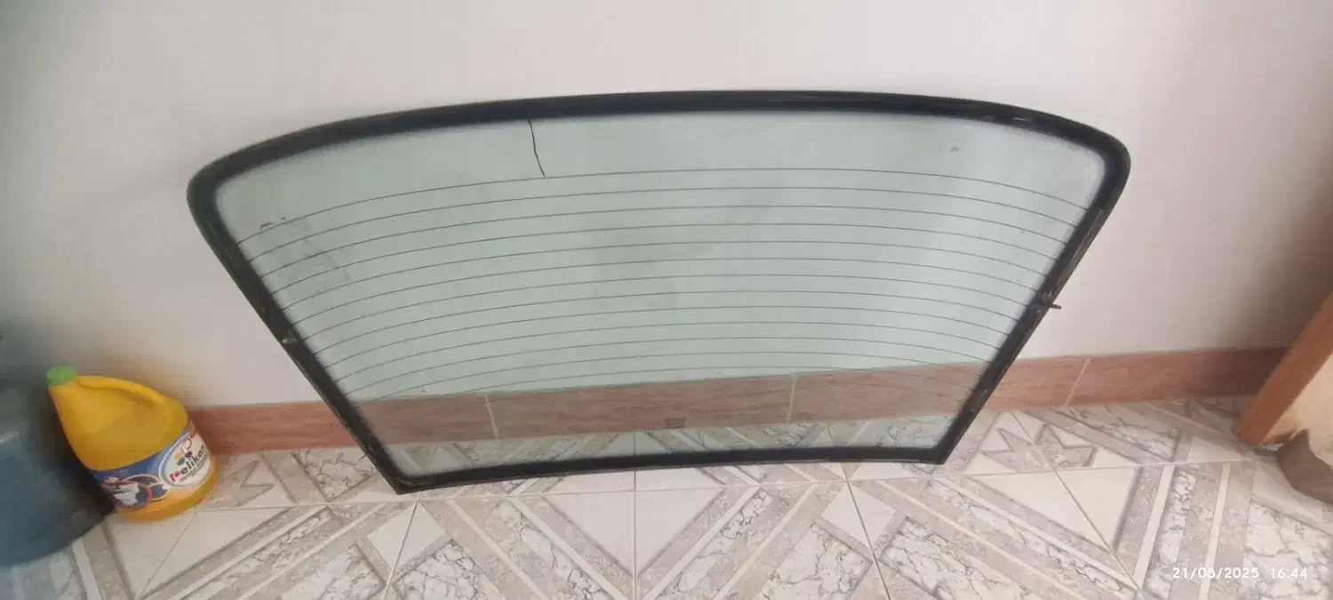 شیشه عقب پژو۴۰۵|قطعات یدکی و لوازم جانبی|قهدریجان, |دیوار