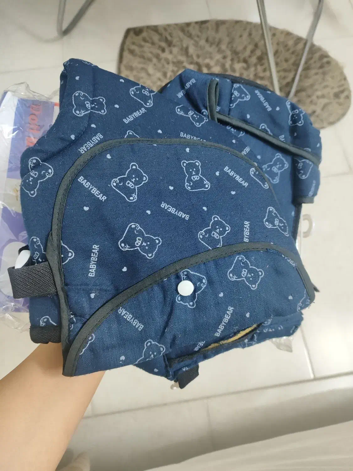 آغوشی نوزاد|کالسکه و لوازم جانبی|گلبهار, شهر جدید گلبهار|دیوار