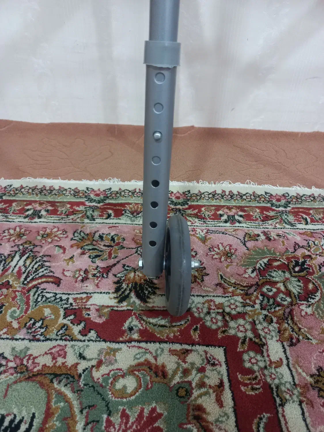 فروش واکر چرخ دار|آرایشی، بهداشتی، درمانی|میانه, |دیوار